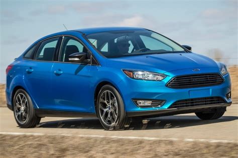 2016 Ford Focus Review & Ratings | Edmunds