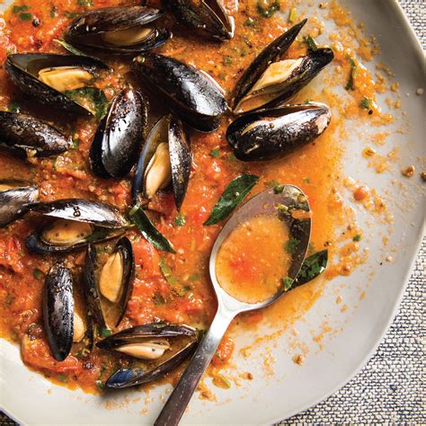 Mussels in Light Tomato Broth Recipe