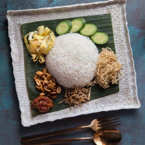 Easy Nasi Uduk Betawi (Indonesian Coconut Rice)