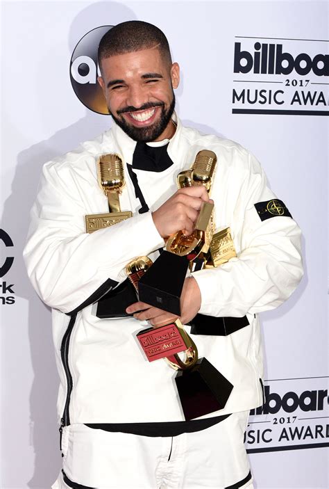 Drake Dominates Billboard Music Awards | Access