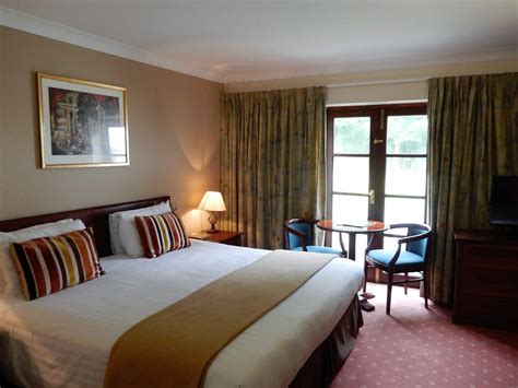 ELLINGTON LODGE AT THE CONCORDE CLUB - Updated 2021 Prices, Hotel Reviews, and Photos (Eastleigh ...