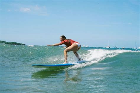 10 Reasons to Experience a Tamarindo Costa Rica Surf Camp | Iguana