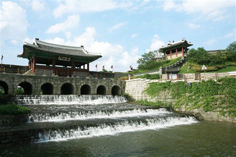 Suwon Hwaseong Fortress, The World Heritage: Suwon Hwaseong Fortress (UNESCO World Heritage)