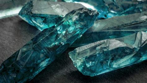 Aquamarine is the lucky stone of people born in the month of March.