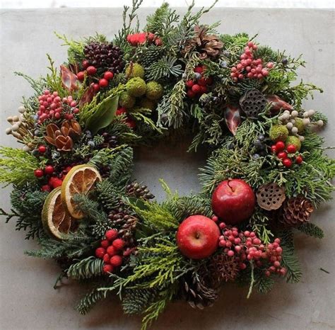 80+ Beautiful Christmas Wreath Ideas - Brighter Craft | Fresh christmas ...