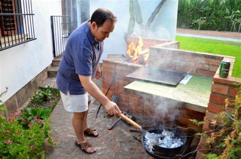 Cooking a la plancha —Seafood the Spanish way! - MAMA ÍA