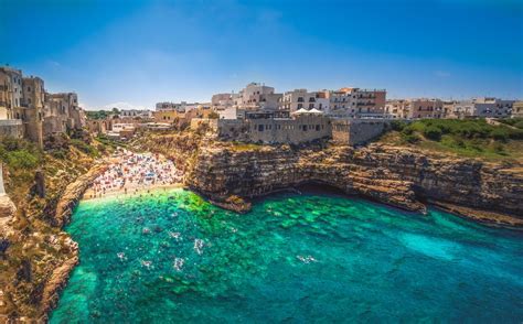 Puglia / A Guide To Puglia Italy Passport In One Hand