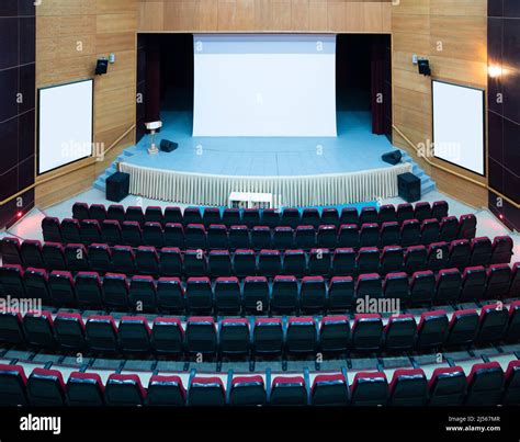 Empty school hall hi-res stock photography and images - Alamy