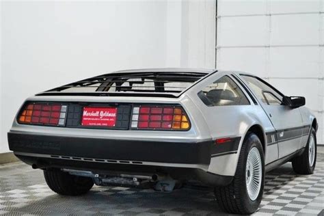 1981 DeLorean DMC-12 stainless steel over grey AUTO 6,100 miles - Classic DeLorean 1981 for sale