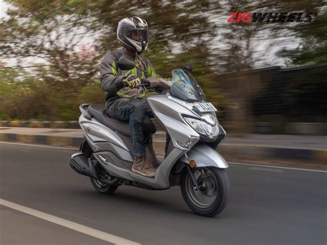 Suzuki Burgman Street 125 EX Road Test Review: Worthy Update? - ZigWheels