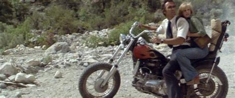 IMCDb.org: Harley-Davidson Knucklehead in "The Gauntlet, 1977"