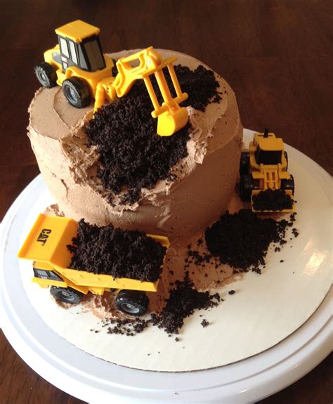 Birthday Cakes - digger cake | Birthday cake kids, Birthday cake, Construction cake