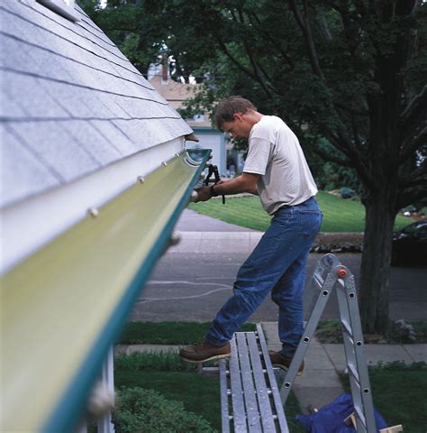 Diy Seamless Gutter Installation - Herbalens