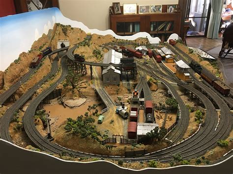 HO scale train layout 6x4 - Model railroad layouts plansModel railroad layouts plans