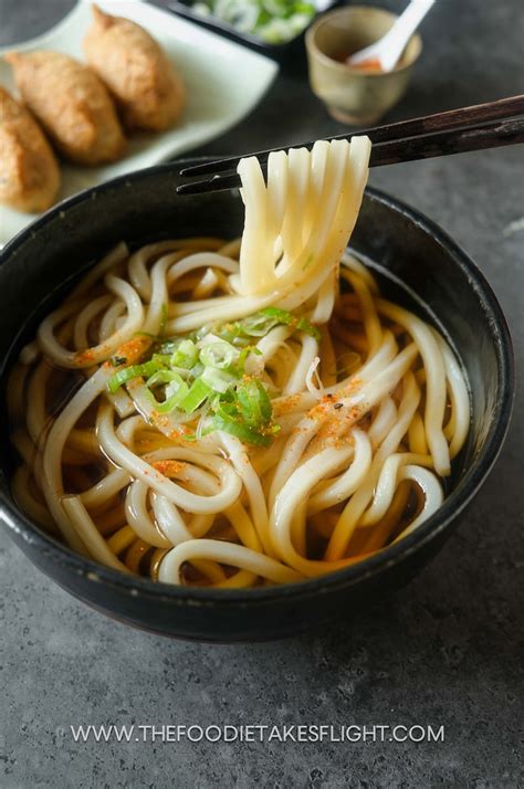 Vegan Kake Udon (Japanese Udon Noodle Soup) - The Foodie Takes Flight