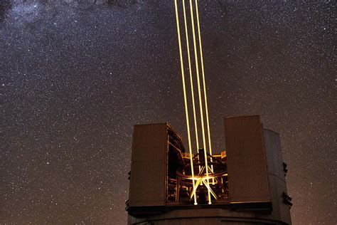 World's most powerful telescope takes us to the edge of a black hole | New Scientist