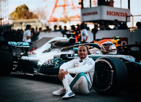 Mercedes-AMG's Lewis Hamilton wins eventful 2018 Formula 1 Japanese ...