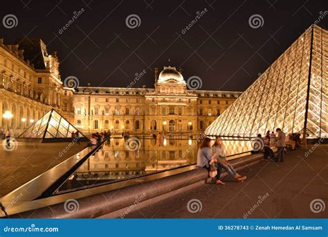 Louvre Museum editorial stock photo. Image of europe - 36278743