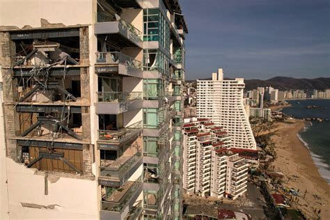 In hurricane-ravaged Acapulco, worries for food and water - November 3, 2023 | Reuters