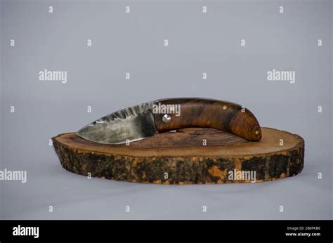 Folding Knife Bushcraft Stock Photo - Alamy