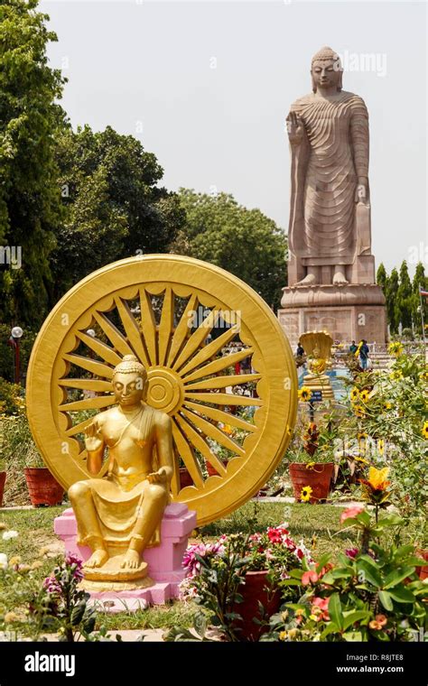 Sarnath Stupa Buddha