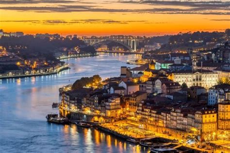 13 Perfect Things to Do in Porto at Night [2023 Nightlife & Activity Guide] - Eternal Arrival