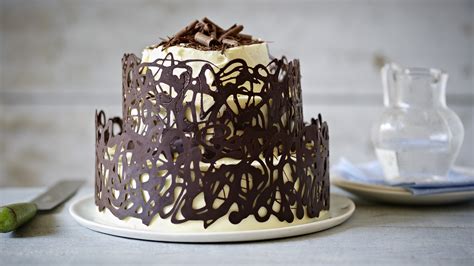 mary berry chocolate cake with ganache icing