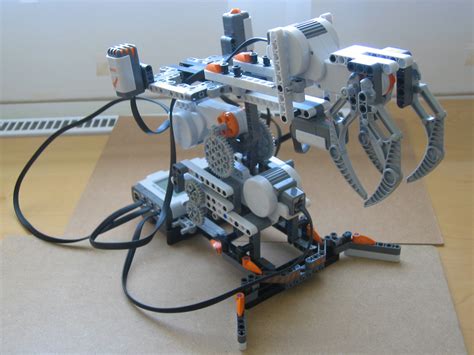 How to Build a Simple Robotic Arm From Lego Mindstorms NXT? : 9 Steps ...