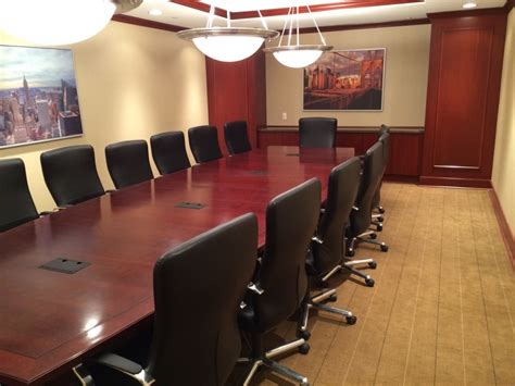 The “Written” And “Unwritten” Rules of Conference Room Etiquette | Law Firm Suites