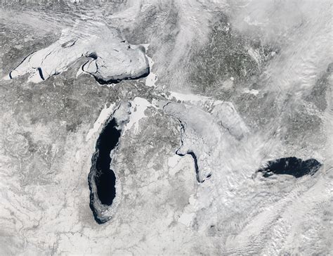 NASA Satellite Image Shows Ice Cover On Great Lakes - Business Insider