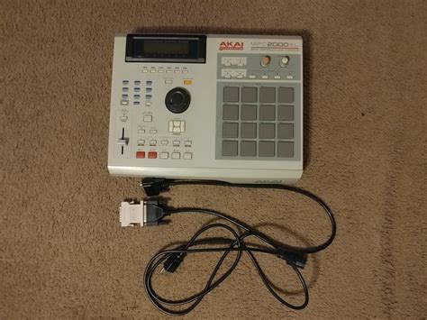 Akai MPC 2000XL with Zip Drive – MPCHunter