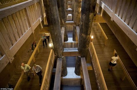 Life-Sized Noah’s Ark at Theme Park in Kentucky | Amusing Planet