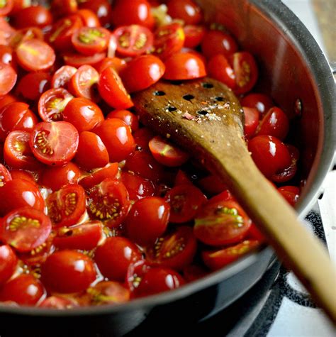 Delicious Simple Cherry Tomato Sauce – The New Perfect