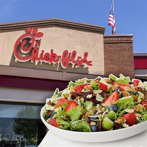 The Best Fast-Food Salads to Order When You’re Eating Healthy