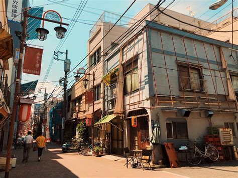 Street Photography in Tokyo — ERIC VAN NYNATTEN