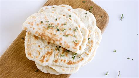 Greek Pita: Read the Greek Pita recipe, how to prepare it