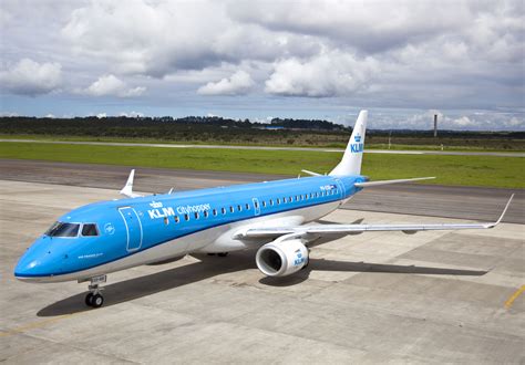 KLM Welcomes its Latest Embraer 190 and Modified Livery | Klm royal dutch airlines, Aircraft ...