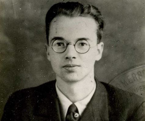 Klaus Fuchs Biography - Childhood, Life Achievements & Timeline