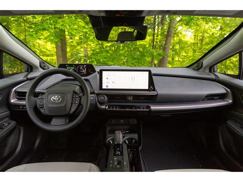 2023 Toyota Prius Pictures: | U.S. News