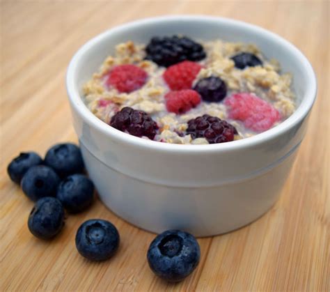 Quick Berry Oatmeal