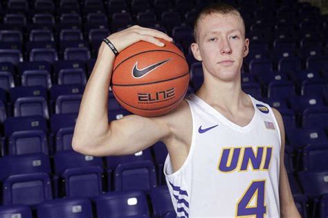 AJ Green scores career-best 35 points as UNI basketball beats Bradley ...