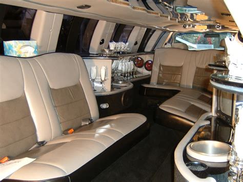 Stretch Limos - PREMIER SEDAN Services Inc.