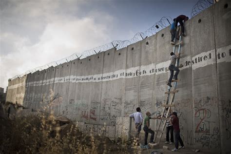 Documenting both sides of the Separation Wall, an Israel-Palestine ...