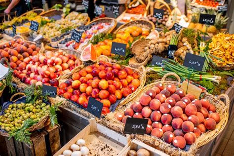 How to Succeed at a French Farmers' Market