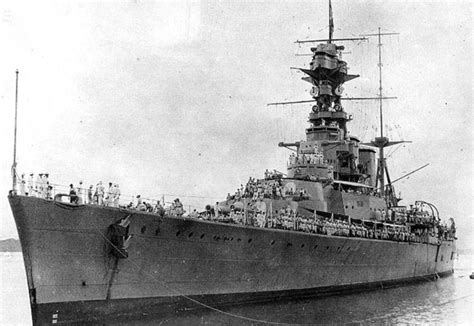 HMS Hood (51) Battlecruiser Warship