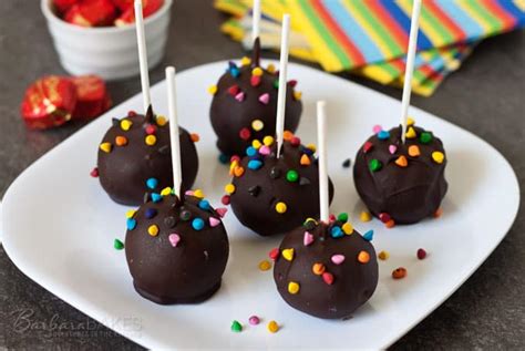 Cake Pops: 50 Fun Recipe Ideas You Can make in the Kitchen • Cool Crafts