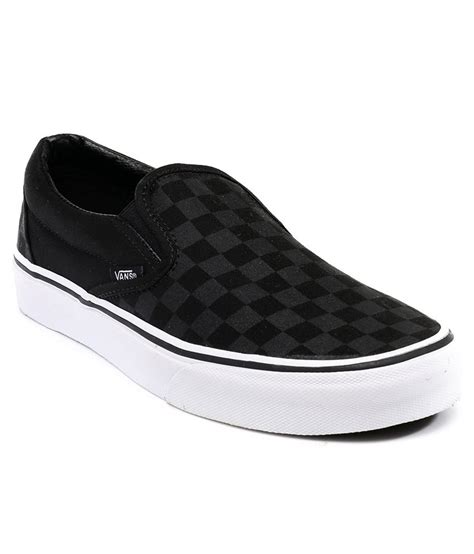 VANS Black Checkerboard Casual Shoes Price in India- Buy VANS Black ...