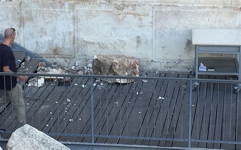 Western Wall rabbi urges 'soul-searching' after massive stone crashes down | The Times of Israel