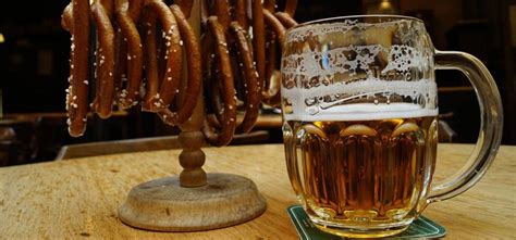 Best Oktoberfest Beers & German-Style Märzen Lagers | GAYOT