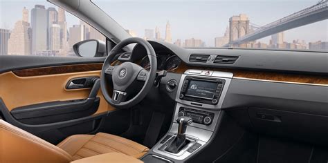 VW Passat CC interior - Car Body Design